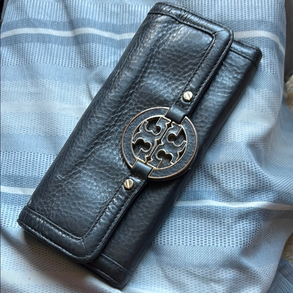Tory Burch Black Leather Wallet